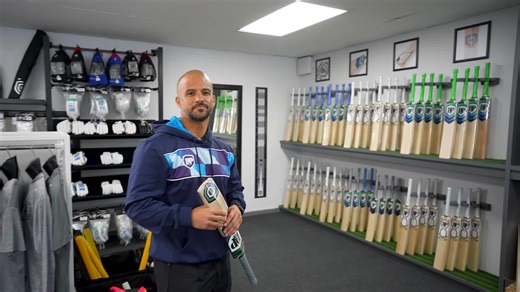 D&P Cricket on Instagram: "🎥🏏 ADVICE FOR PARENTS | JUNIOR CRICKET Choosing the right bat and equipment can make a huge difference in a young cricketer’s development. In this video, JP Duminy shares valuable advice for parents on what to look for when purchasing bats and protective gear — from sizing and weight to quality and long-term progression 🧠🏏 The goal isn’t just performance today, but confidence, safety, and proper development for the future 💪🎯 At D&P Cricket, we believe in guiding 