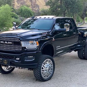 halophiles_93 - Twitch