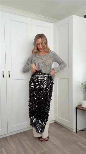 Your sign to wear a SEQUIN SKIRT this party season 🪩