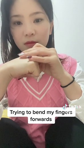 Exploring Finger Flexibility: Double Jointed Techniques