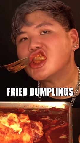 Giant 5kg tteokbokki with melted cheese massive spicy rice cake mukbang
