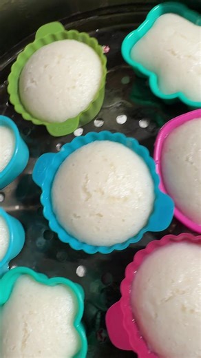 Ablo Zozo: La Galette de Riz Cuit à Vapeur