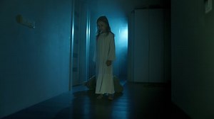 clip-1079014238-ghost-girl-white-nightgown-loose-hair-scary