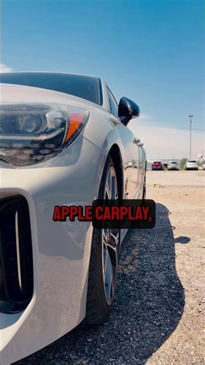 Get to know this 2018 Kia Stinger GT