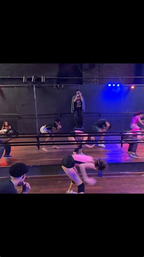 Just checking if I still got it. 😉 #trending #usa #bikinifashion #fashion #vacation