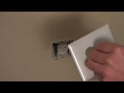 How to Replace an Electrical Outlet Cover