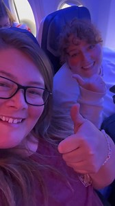 🙋‍♀️What airline do you usually fly? Let us know in the comments! As plus size girlies, we love flying Southwest because of their awesome Customer of Size policy! It makes flying and traveling more enjoyable for everyone!! #plussizetravel #plussize #plussizetipsandtricks #disneyworld #disneyadult | Plus Size Park Hoppers