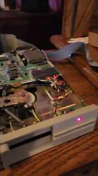 Greaseweazle 5 1/4" Floppy Disk Drive to USB Converter Demonstration