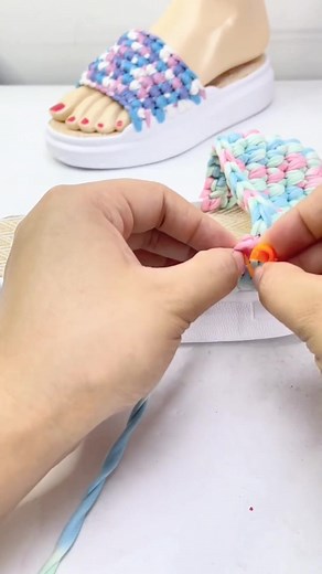 How to use stitch maker for crochet ends #crocheting #markers #sandals #teaching #yarn #smallbusiness