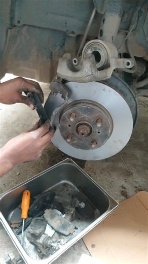 6.9K views · 33 reactions | Break Pad Feeding. ‍ #fblifestyle #mechanic #break #mechaniclife | Star Auto A/C & A/C Parts | Facebook