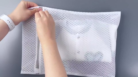 Laundry Bags 4 Pcs Mesh - 12 x 16 Inches, Durable Zipper Mesh Wash Bags for Delicates & Traveling