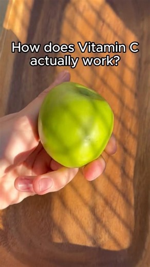 How does Vitamin C actually work?#slmdskincare #vitaminc #drpimplepopper #skincareproducts