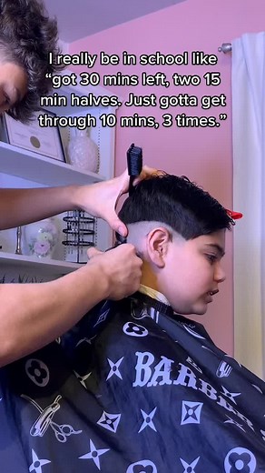 Anyone else do this in class? #bakerblends #surreybarber #vancouverbarber #deltabarber #newtonbarber #fyp