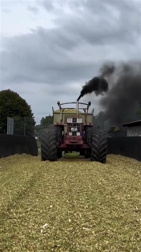 Heavy Monster Truck Works in Agriculture #FarmEquipment #MechanicalEngineering #Industry