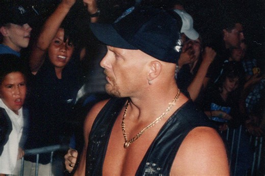 Steve Austin’s first live appearance on Raw in almost four years, plus Cena & Dudleys vs. New Day, Sheld vs. Wyatts – 10 YRS AGO – WWE Raw Report (10/19/2015)