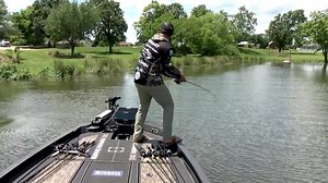 Watch Bassmaster Elite pro Lee Livesay show you how to fish legendary Lake Fork with the benefits of Humminbird’s LakeMaster Mapping, Minn Kota Raptor anchors and the One Boat Network. #bass #bassmaster #minnkota #bassfishing #basselite #humminbird | Bassmaster