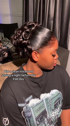 Beautiful bridal installation on bride Vivian 💕 Makeup artist: @flawless_glamz|Mua in Owerri #owerrihairstylist #fyp #owerrimakeupartist #viral #trendingvideo #goviral