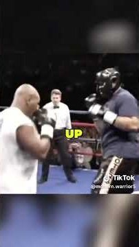a 40 year old mike tyson came back fir a fight fir charity