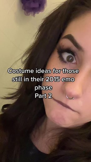 #greenscreen since the last one did well #emo #emophase #2015emo #2015emophase #2015emophasecore #falloutboy #petewentz #blackveilbrides #andybiersack #halloween #costume #creepypasta #crankthatfrank #mychemicalromance #killjoycosplay