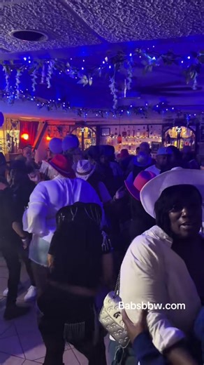 Pull out those boots we gonna slide some line dancing in at Get Ya Life Big Girl Weekend. Browse the page and then hit the website for info on curvy plus-size ladies. #biggirl #plussize #curvy