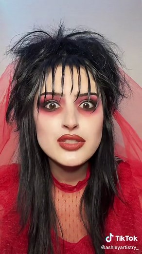 Lydia Beetlejuice Costume Ideas and Makeup Tutorial