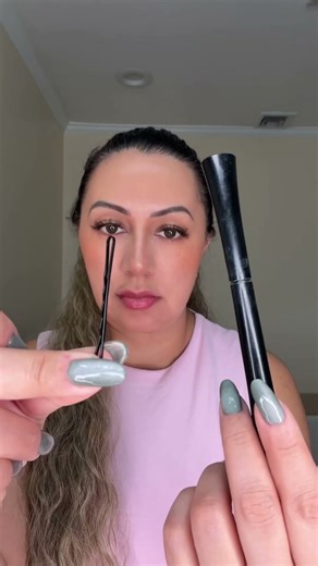 Quick & Easy Wing Eyeliner Hack ✨