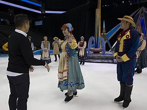 Skating with Disney On Ice Presents Frozen