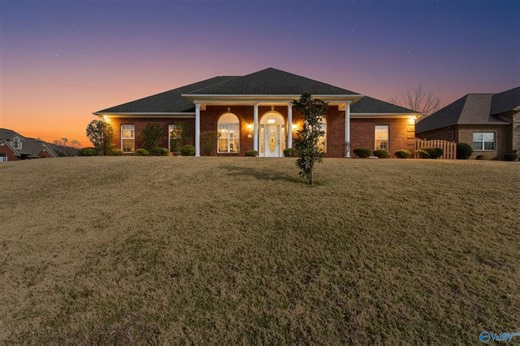 107-Cherry-Ridge-Drive-New-Market-AL-35761-428584324