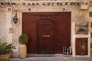 वास्तु के अनुसार मुख्य द्वार की दिशा - 10 मुख्य द्वार डिजाइन विचार