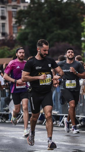 Et puis un jour tout change. Je remercie la vie de tout ce que j’ai aujourd’hui. On est qu’à une décision d’une vie totalement différente. Crois en toi. Intéressé par un suivi hybride pour tes objectifs tant musculation que course à pied ? Envoie moi un message en privé et je serais content de t’aider à y parvenir. 🥇 BeHybrid, Forge your legend. #fitness #runrunrun #courseàpied #course #behybrid #motivationforfitness #athletehybride #hybridathletetraining #hyrox #Workout #fitnessmotivation #fit