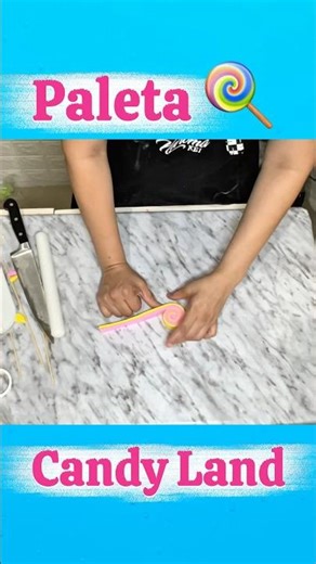 🍭Cómo hacer una paleta CandyLand de fondant en 1 MINUTO. #CandyLollipop #DIYCandyland #viralshorts