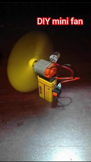 DIY Mini Fan 🔥 | Easy Science Project #shorts #diy