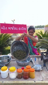 Chana Bhajiya Recipe - satisfying sound - Indian foodie #food #foodie #satisfying | Hot Pot Recipe