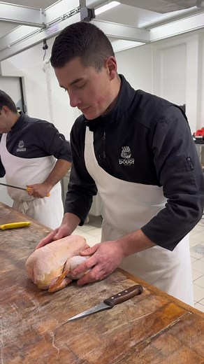 POULE AU CHOU!!🐣extra pour nos repas d’hiver!🤩❤️🇫🇷#foodlover #viande #meat #noel | Dougy - Boucherie Charcuterie Traiteur