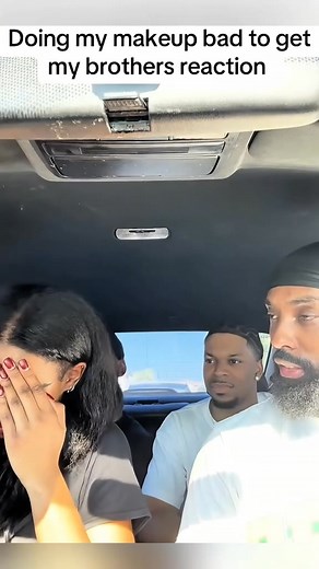 Try to guess your husband's reaction藍藍#scare #scared #scarecam #scareprank #prank #viral #fun #funnyvideos #trending #fyp #foryoupage #jumpscare #couple #family | Happy Clips Vibes | Facebook