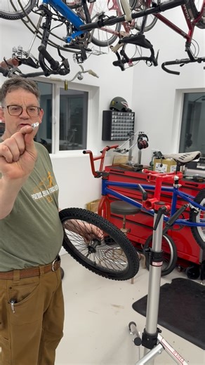 Progress on the Redline BMX build, needed some axle spacers, Handy to have a lathe close and some left over paint from the hydraulic press modifications 😉 #redlinebmx #redlinebikes #bmxbuild #bikemechanic #moscowidaho #palouse #bicyclemechanic #bicicleta #bikeshop #lcvalley #pullmanwashington #efficientvelotools | B & L Bicycles