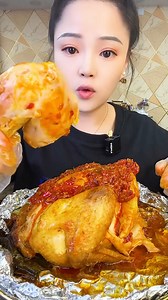 Cute Girl Eating Roasted Chicken Mukbang Eating Challenge | Yi Eating