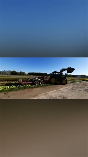 Beautiful #Farming Life in #Germany 🌾 Fresh air, open fields and honest hard work.