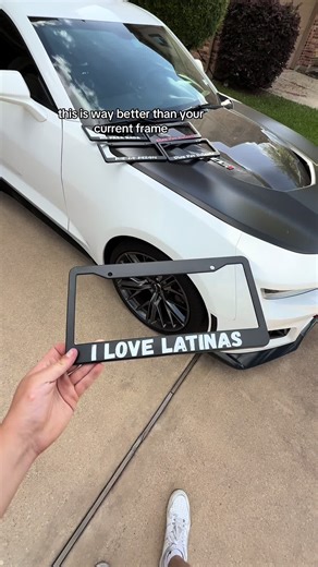 Custom Plate Frames: Stand Out Designs