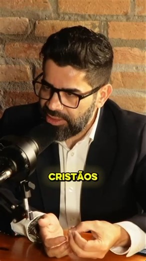 REELS CRISTÃO on Instagram: "Deus chama alguns para o louvor. Outros, para o altar. E há aqueles que Ele chama para curar. Se no seu coração existe um incômodo ao ver pessoas feridas… Se você sente que Deus te usa para ouvir, acolher e restaurar vidas… Talvez o chamado que arde em você não seja apenas para falar d’Ele, mas para ser instrumento da cura d’Ele. 🤍 A Formação Terapêutica Cristã não é sobre técnicas apenas, é sobre responder a um chamado. É sobre unir fé, propósito e ferramentas para