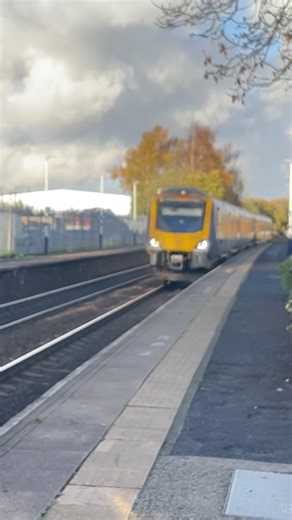 The class 195 DMU at speed past Castleton #train #railway