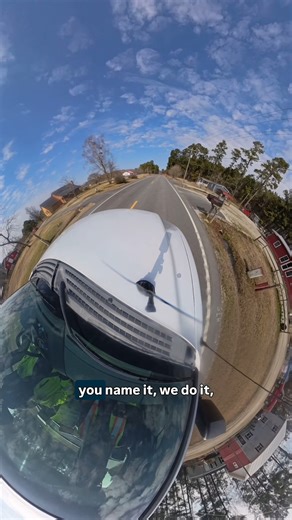 WHAT WE DO WEDNESDAY 🔎 In this edition of What We Do Wednesday, we take a closer look at the ongoing effort to remove litter and debris from the side of Horry County’s roadways. Roadside Litter crews work diligently to clean up what others leave behind, helping keep our community safe and visually appealing. Four litter crews are assigned to designated sections across Horry County. One crew is dedicated to routes along local roadways, such as Postal Way and Enoch Road. The remaining three crews