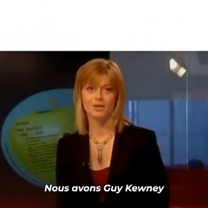 Il était allé à un entretien d'embauche mais il a fini par apparaître à la télévision. En direct et devant des millions de personnes, ils l'avaient confondu avec un expert. Mais sa réaction incroyable a sauvé la chaîne de l'embarras. Bien qu'ils ne lui aient jamais rendu la pareille pour son aide. | Formidable