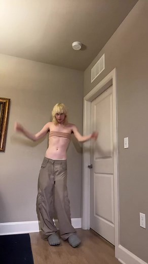 Extreme Shortest Crop Top in the World | Revealing Top Small Size