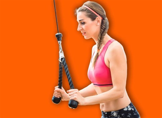 3 Standing Exercises That Firm Arm Jiggle Faster Than Bicep Curls After 45