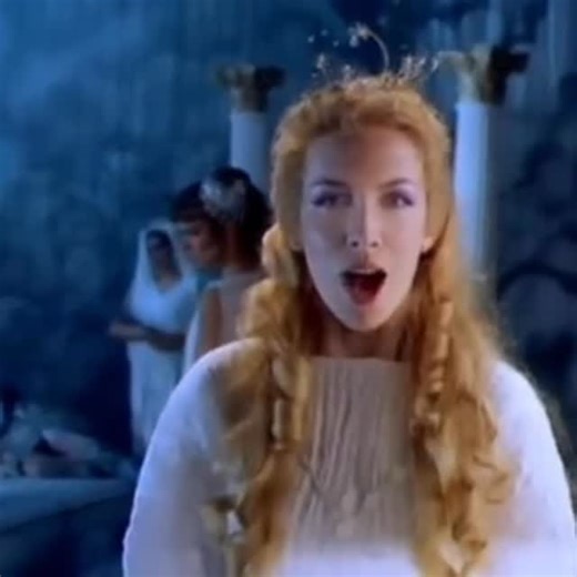 Emotion Web Radio on Instagram: "#Happy #Birthday, Annie Lennox! Born december 25, 1954 A fearless artist with one of the most powerful, emotional, and instantly recognizable voices in music history. From her groundbreaking work with Eurythmics to a deeply respected solo career, Annie Lennox has never followed trends — she’s set them. Her music blends strength with vulnerability, artistry with purpose. Songs like “Sweet Dreams (Are Made of This),” “Here Comes the Rain Again,” and “Why” continue