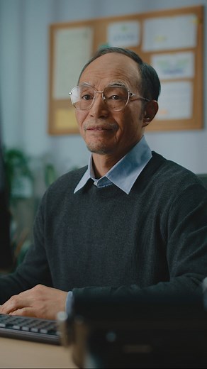 Stop your 9 to 5 before you're 95. Talk to an advisor today about a retirement roadmap made just for you. #retirementplanning #retirementgoals #personalfinance #financialfreedom #retireearly #saving #nevertirement | Envision Financial