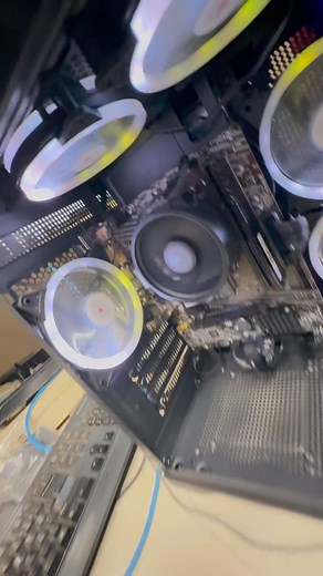 11 reactions | আশিক কম্পিউটার থেকে সবাইকে শীতের শুভ সকাল ❄️☕আজকে আমরা...