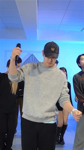 다들 이 춤 한번씩 춰봤다 인정? #Hwanhee #환희 | 20251121 l.a.m.f__official IG Reel