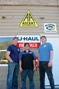 New shop provides car repair, maintenance